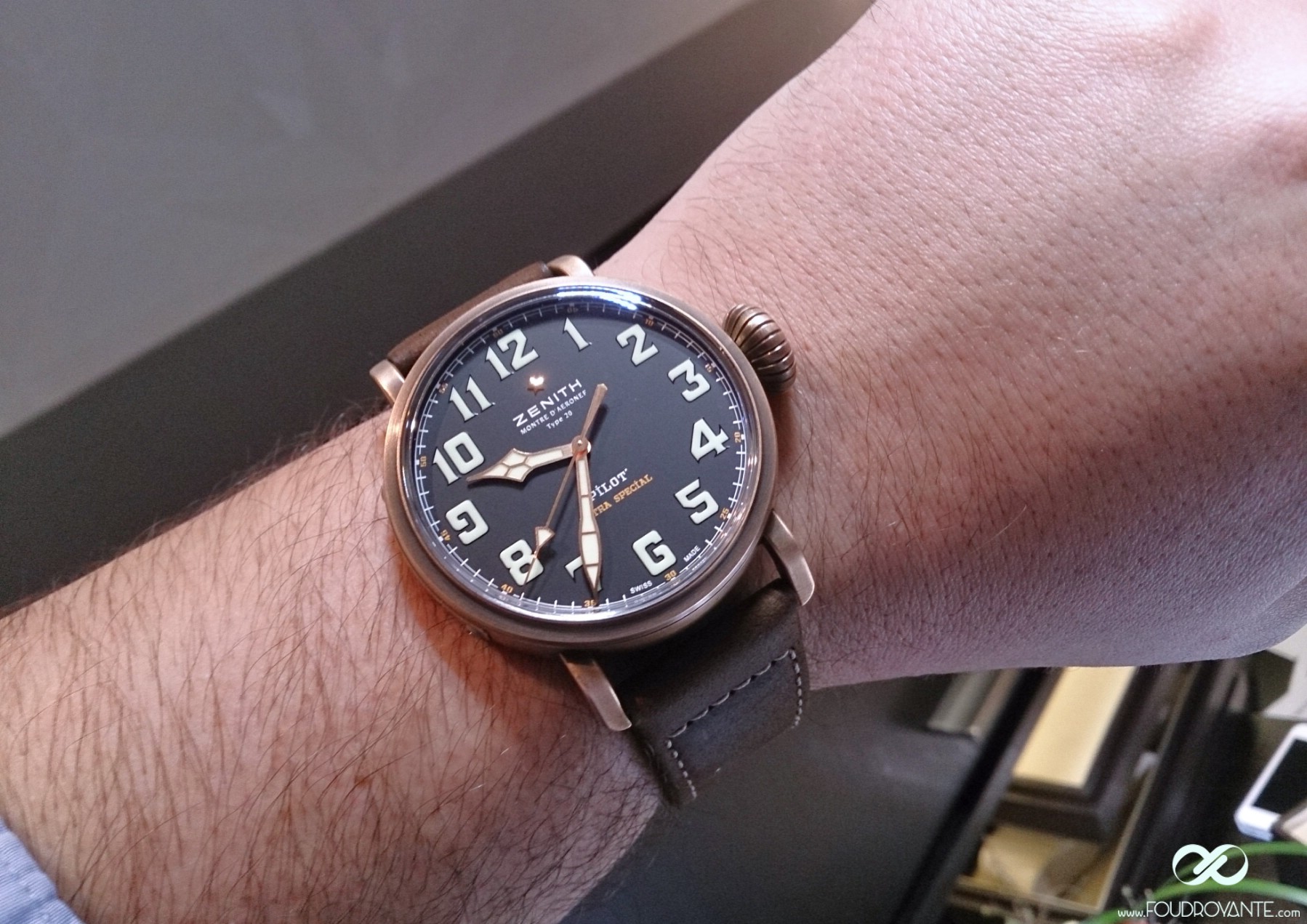 Zenith Pilot Type 20 Extra Special Bronze (1)