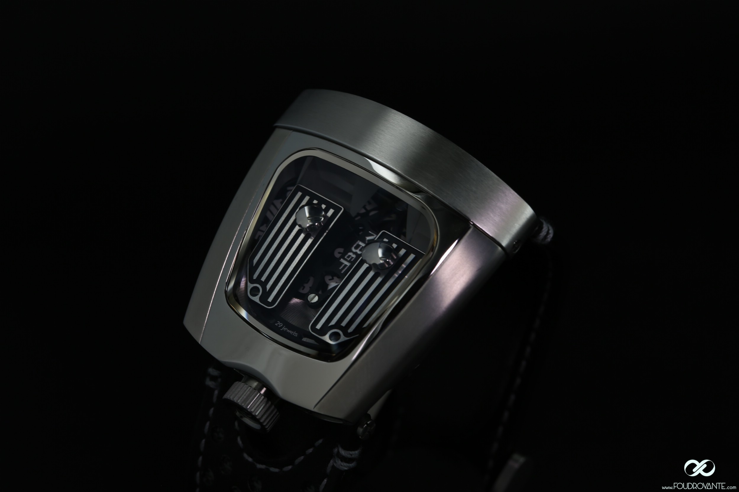 MB&F HMX Lotus Black (3)