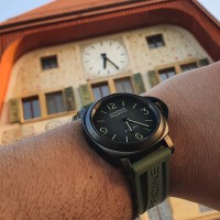 Panerai PAM02121