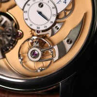 Romain Gauthier Logical One or gris